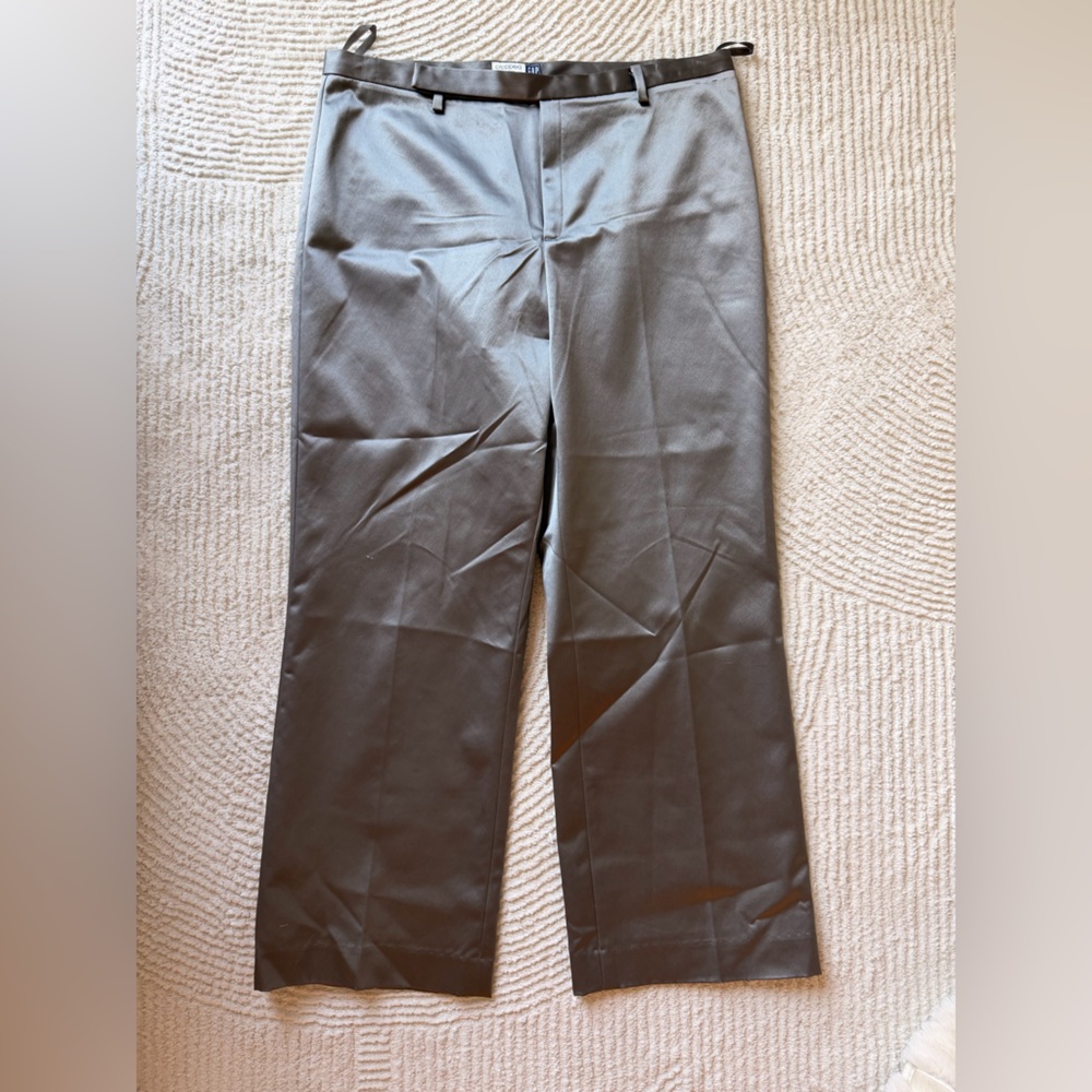 GAP women’s  cropped gray Dress Pants - Slim